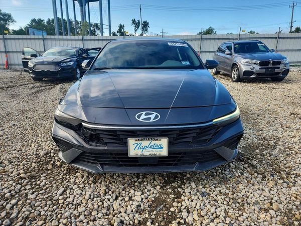 2024 HYUNDAI ELANTRA