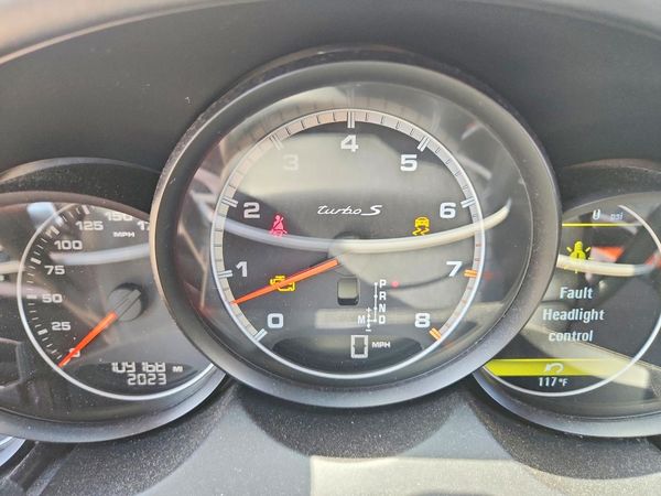 2014 PORSCHE CAYENNE