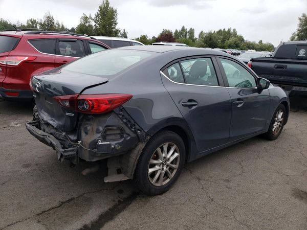 2016 MAZDA 3