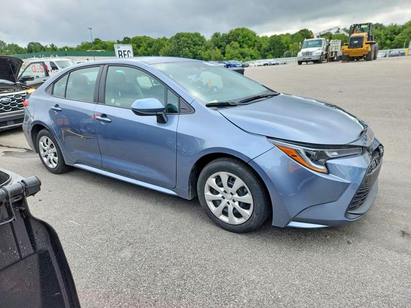 2025 TOYOTA COROLLA LE — Passenger 3/4