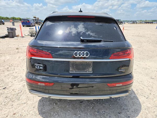 2021 AUDI Q5 quattro Premium