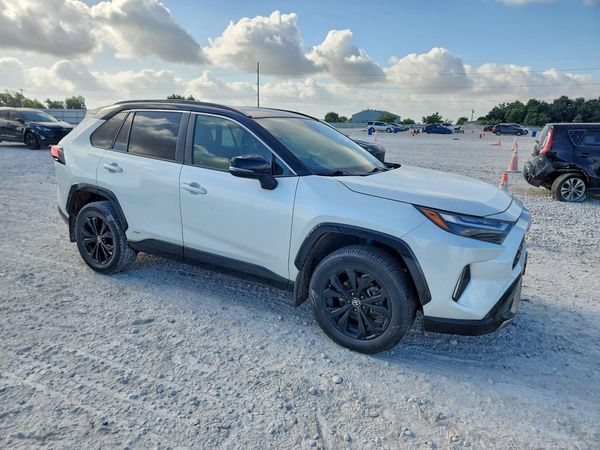 2023 TOYOTA RAV4 XSE