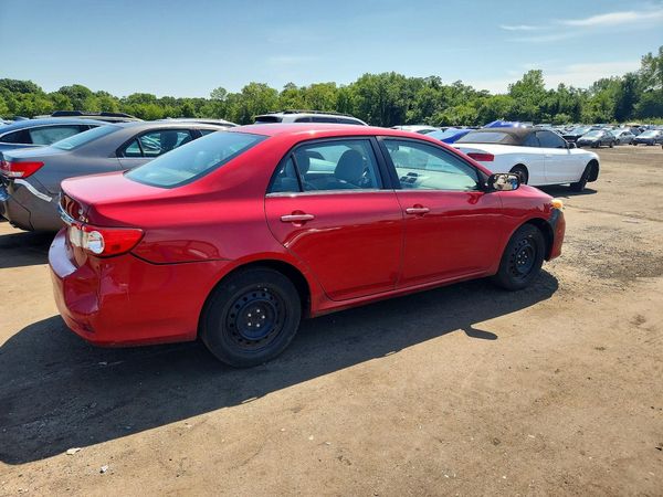 2013 TOYOTA COROLLA