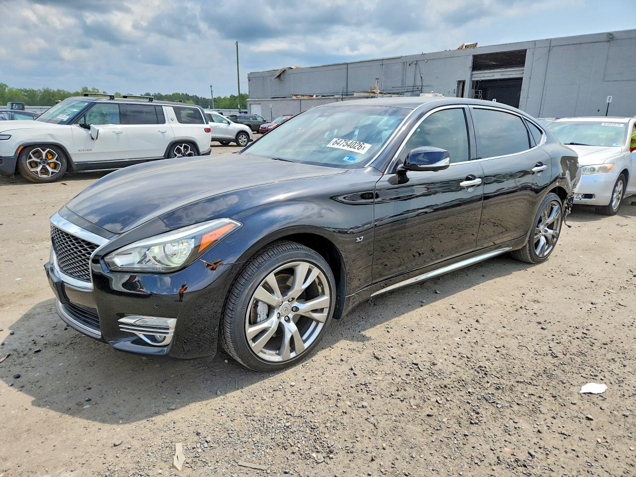 2015 INFINITI Q70L