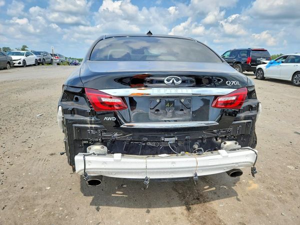 2015 INFINITI Q70L