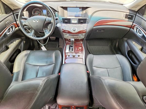 2015 INFINITI Q70L