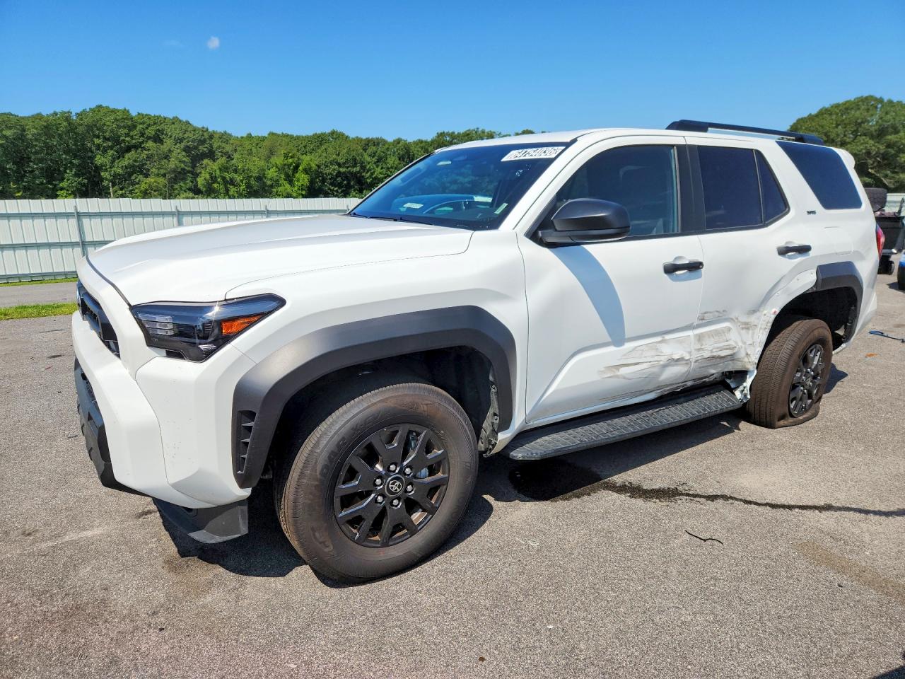 2026 TOYOTA 4RUNNER — Front 3/4