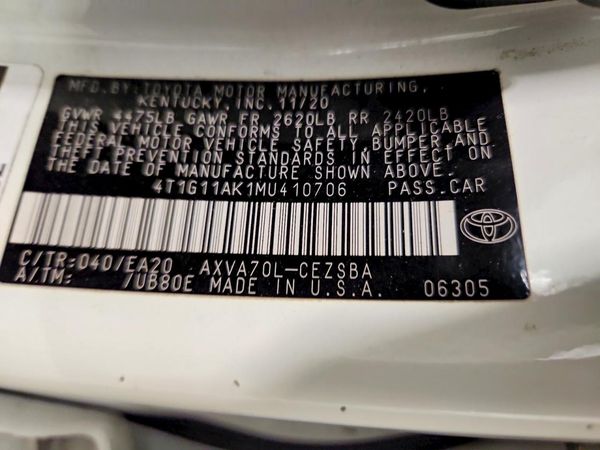 2021 TOYOTA CAMRY SE