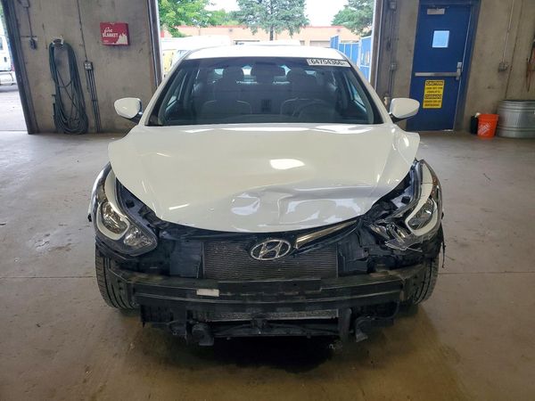 2016 HYUNDAI ELANTRA