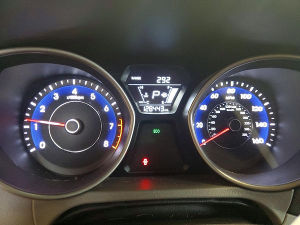 2016 HYUNDAI ELANTRA