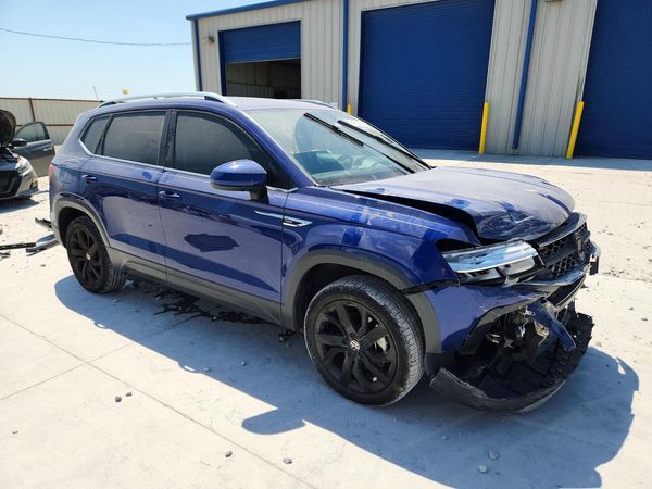 2022 VOLKSWAGEN TAOS SE