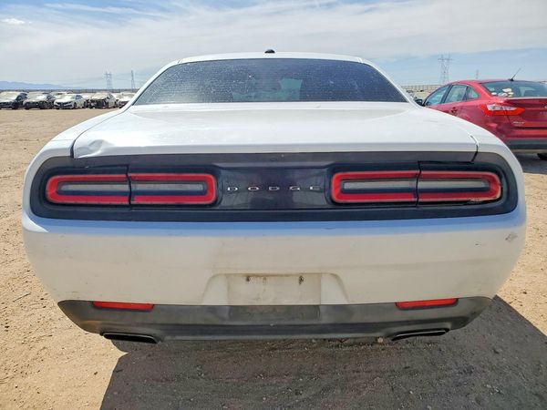 2016 DODGE CHALLENGER SXT