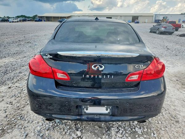 2013 INFINITI G37