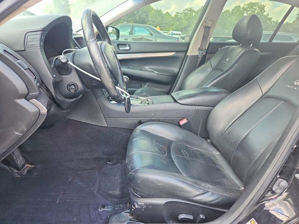 2013 INFINITI G37