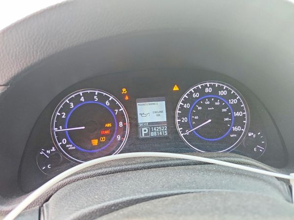 2013 INFINITI G37
