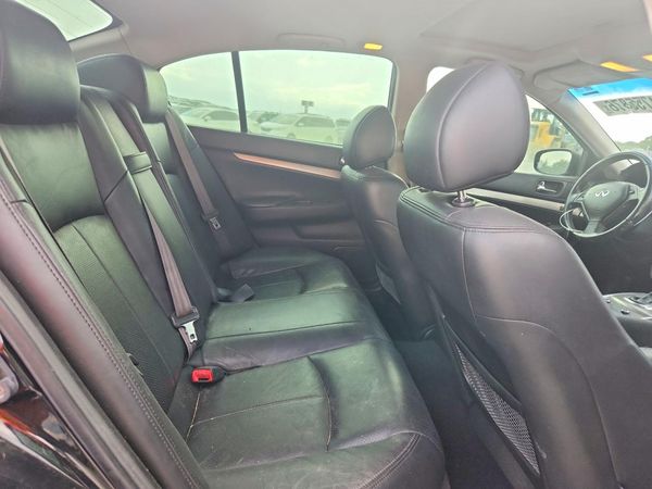 2013 INFINITI G37