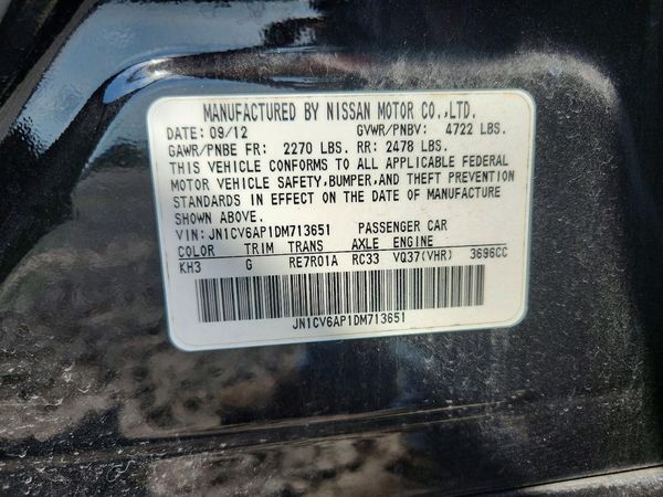 2013 INFINITI G37
