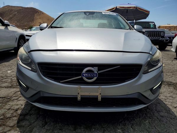 2017 VOLVO S60 Dynamic