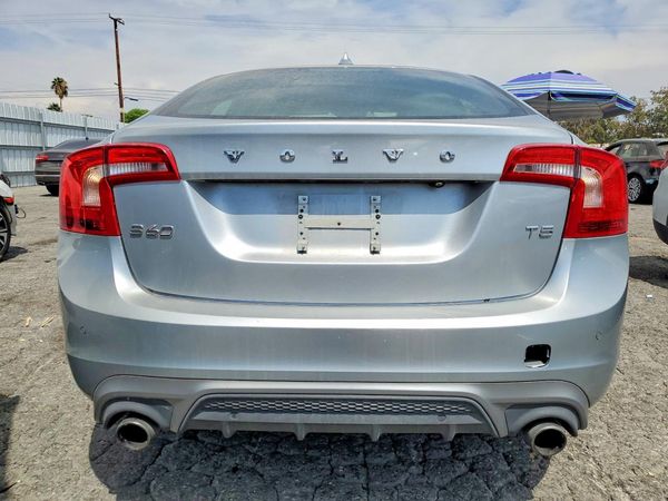 2017 VOLVO S60 Dynamic