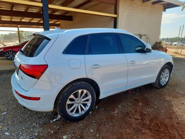 2016 AUDI Q5 quattro Premium Plus