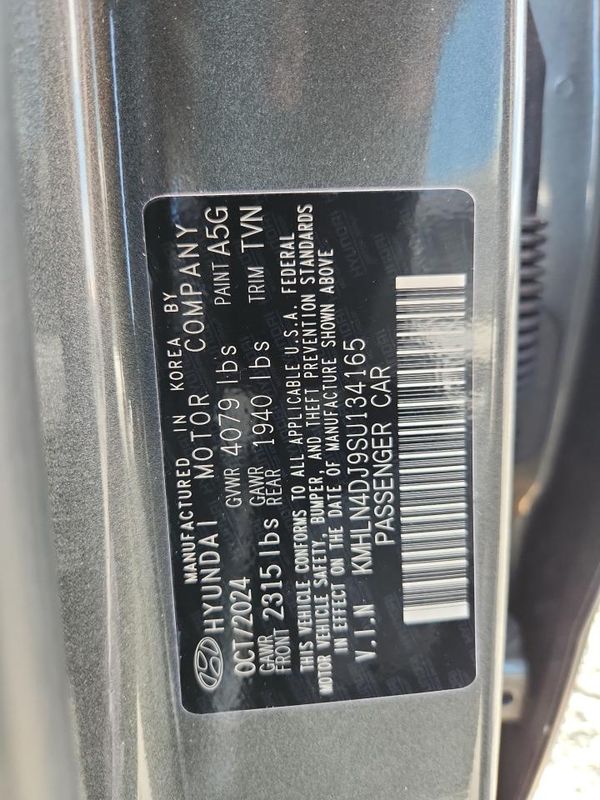 2025 HYUNDAI ELANTRA Limited