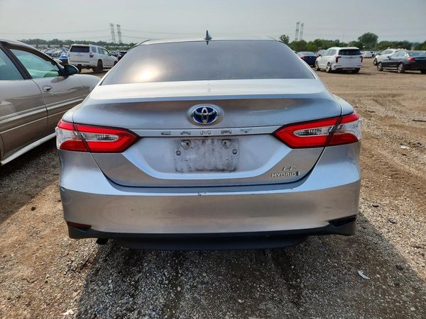 2019 TOYOTA CAMRY