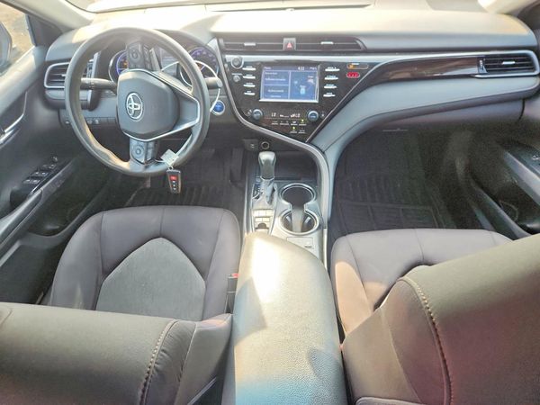 2019 TOYOTA CAMRY