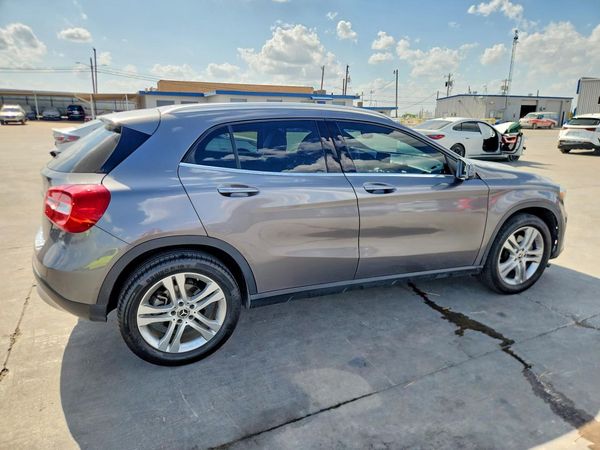 2018 MERCEDES-BENZ GLA GLA250