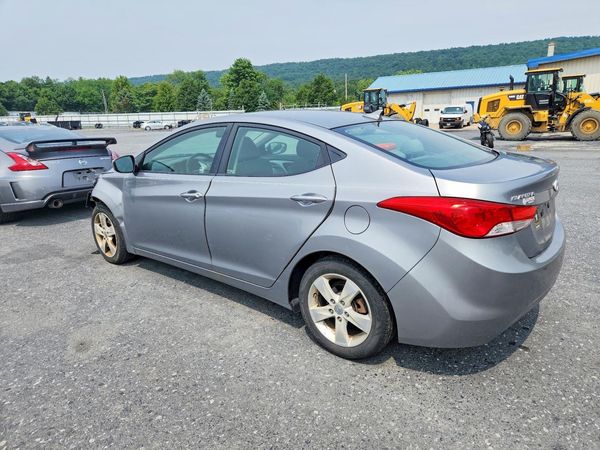 2013 HYUNDAI ELANTRA