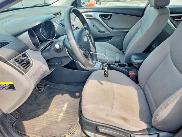 2013 HYUNDAI ELANTRA