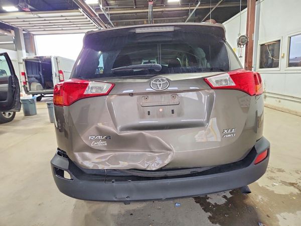 2015 TOYOTA RAV4 XLE (M Grade)