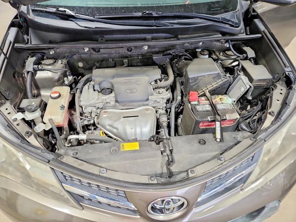 2015 TOYOTA RAV4 XLE (M Grade)