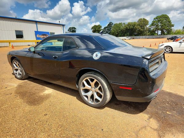 2015 DODGE CHALLENGER SXT Plus