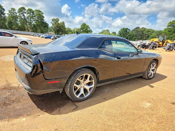 2015 DODGE CHALLENGER SXT Plus