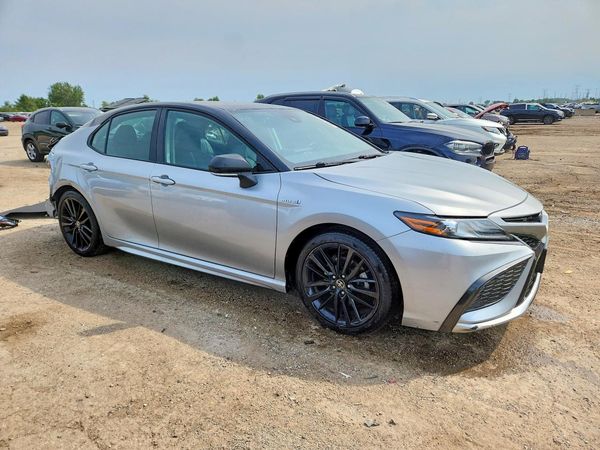 2021 TOYOTA CAMRY XSE — Passenger 3/4