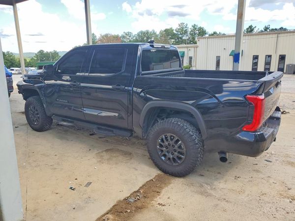 2025 TOYOTA TUNDRA