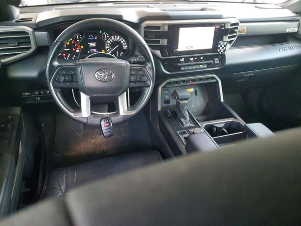 2025 TOYOTA TUNDRA