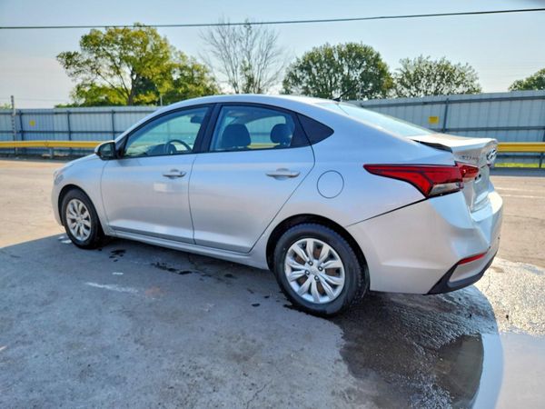 2019 HYUNDAI ACCENT SE and SEL
