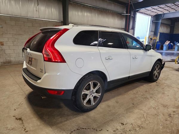 2013 VOLVO XC60