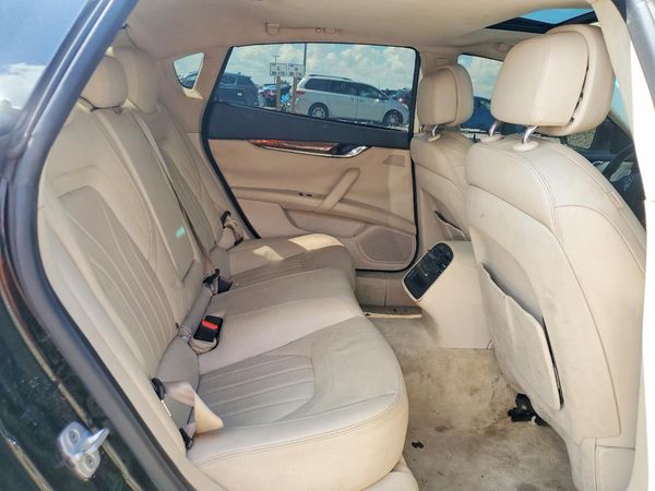 2014 MASERATI QUATTROPORTE Essence