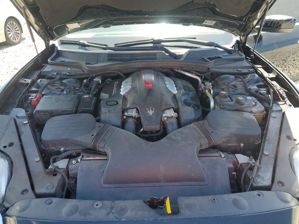 2014 MASERATI QUATTROPORTE Essence