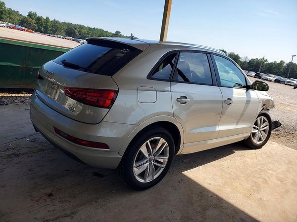 2018 AUDI Q3