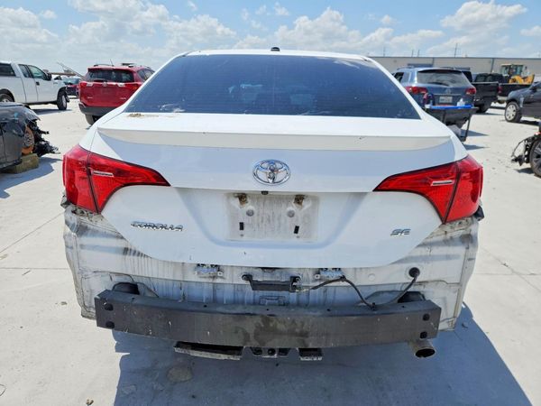 2018 TOYOTA COROLLA