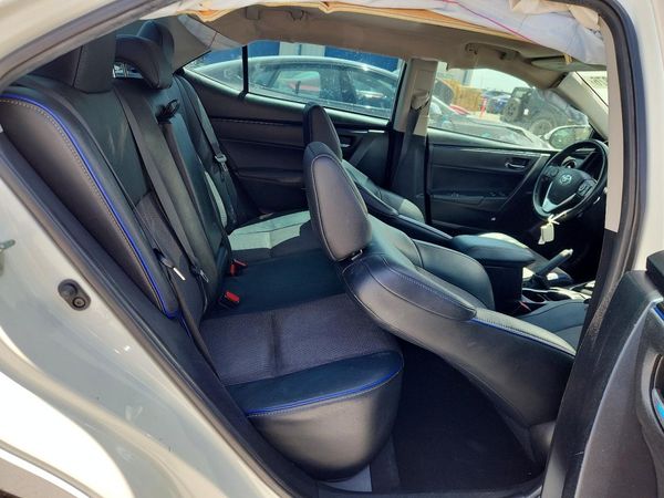 2018 TOYOTA COROLLA