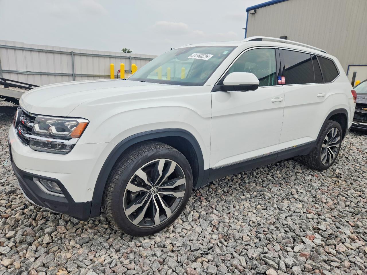 2020 VOLKSWAGEN ATLAS 4Motion SEL Premium — Front 3/4