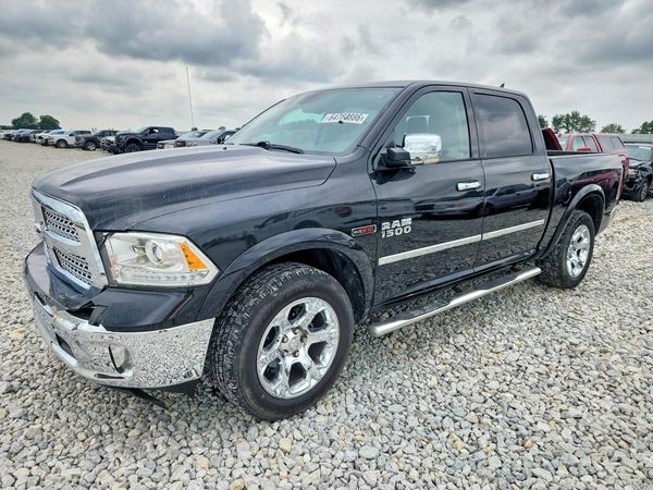 2016 RAM 1500 LARAMIE CREW CAB 4X4