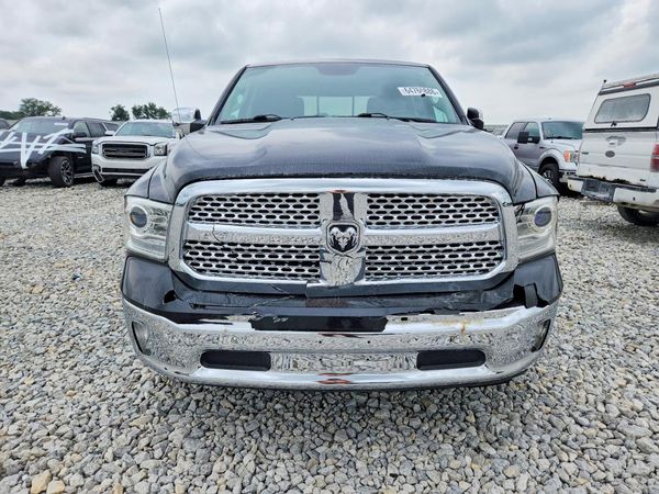 2016 RAM 1500 LARAMIE CREW CAB 4X4