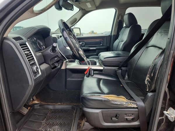 2016 RAM 1500 LARAMIE CREW CAB 4X4