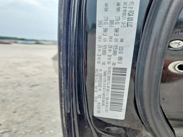 2016 RAM 1500 LARAMIE CREW CAB 4X4