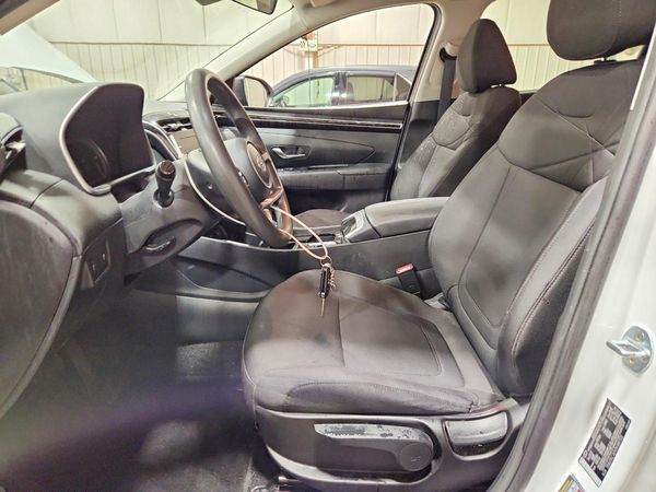 2022 HYUNDAI TUCSON SE